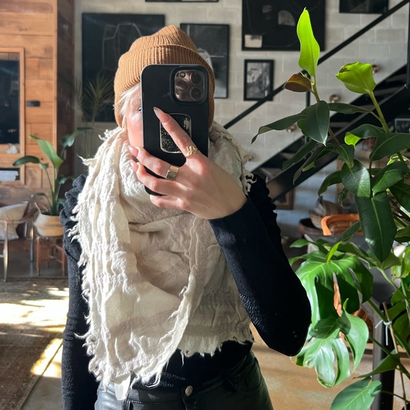 Wilfred cream tone-on-tone cream blanket scarf - Picture 3 of 5